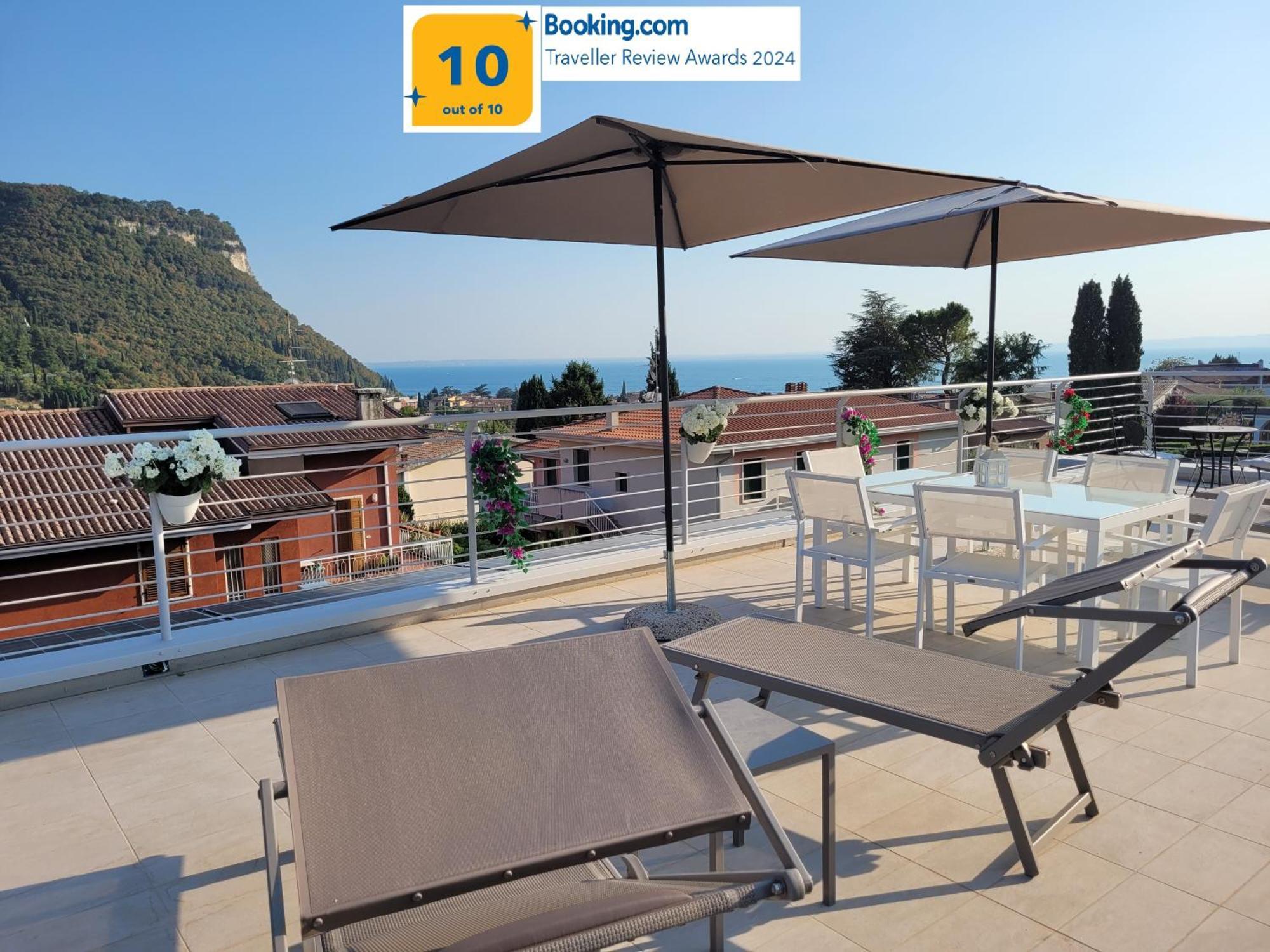 Garda View - Nuovo Appartamento Con Solarium Vista Lago Dış mekan fotoğraf